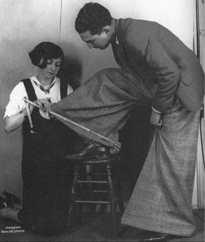 Oxford Bags , The Ridiculously Wide-Legged Trousers Of The 1920s