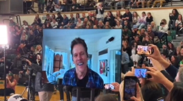 Kevin Bacon Tells ‘Footloose’ High School Students He's Attending Their Prom: "I Gotta Come!"