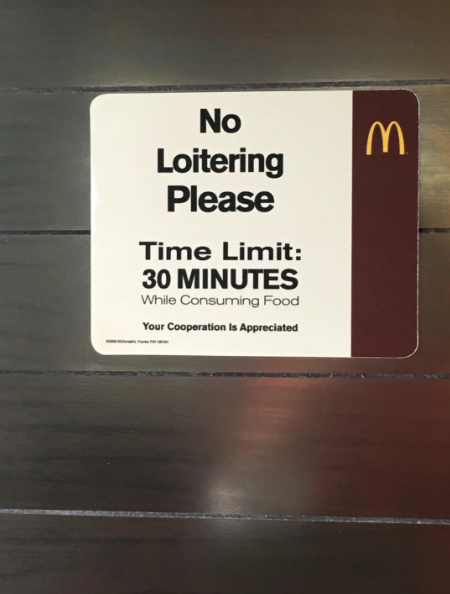 Customers Baffled As More And More Fast-Food Restaurants Post Limits On Eating Time