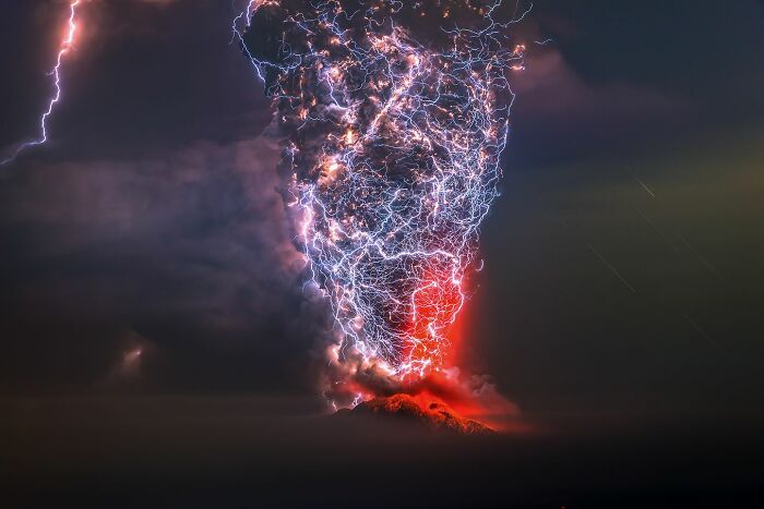 "El Calbuco" By Francisco Negroni