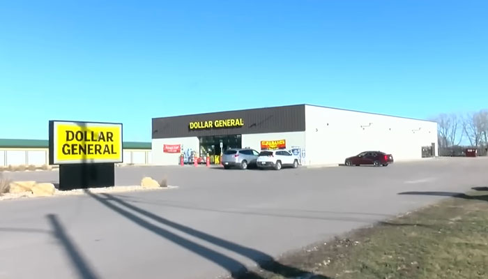 Store In Wisconsin Left Staff-Less After All Its Workers Quit At The Same Time Store In Wisconsin Left Staff-Less After All Its Workers Quit At The Same Time