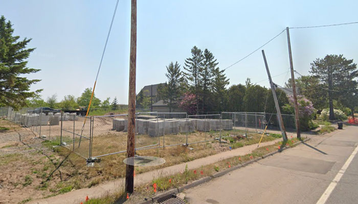 Billionaire’s Wife Provokes Locals After Buying Homes In Same Area Billionaire’s Wife Provokes Locals After Buying Homes In Same Area