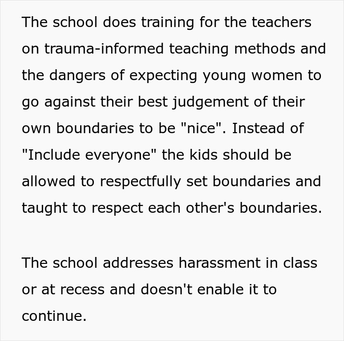 Pupil Keeps Harassing Female Classmates, Teacher Pays No Heed, Mom Shuts It Down With Other Parents Pupil Keeps Harassing Female Classmates, Teacher Pays No Heed, Mom Shuts It Down With Other Parents
