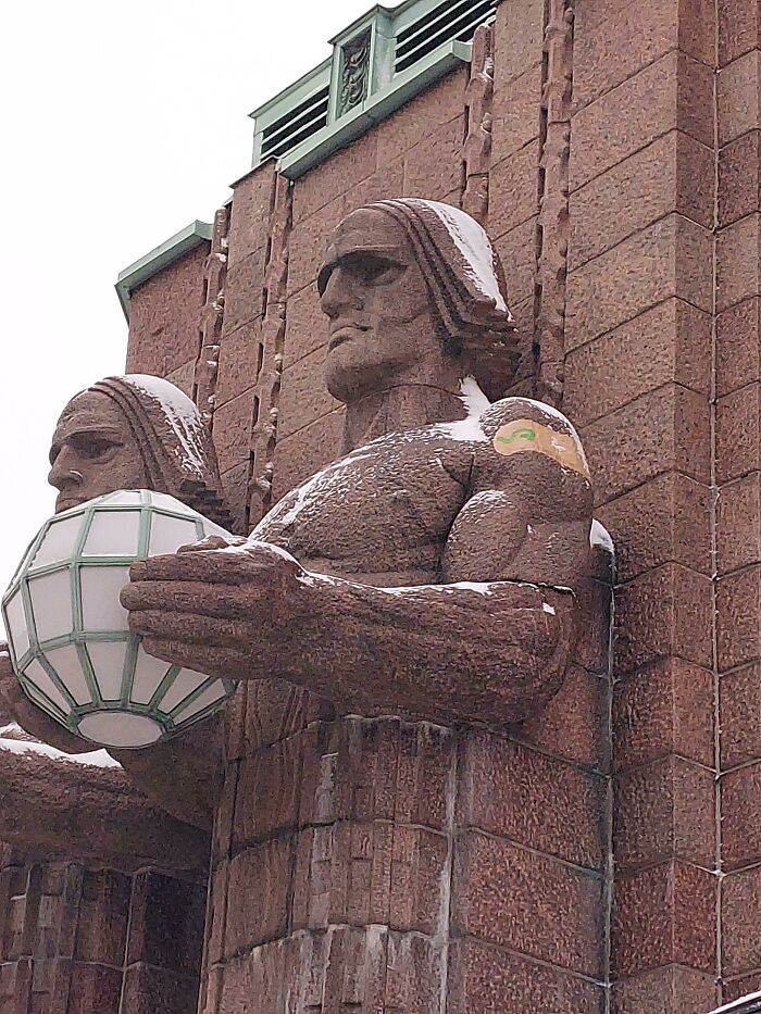 These Statues In Front Of A Finnish Train Station Are Vaccinated