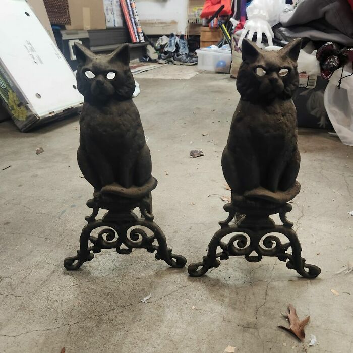 Picked Up These Cast Iron Cat Andirons Up From My Buy Nothing Group. I Can't Wait To See Them With The Flames Behind The Eyes!