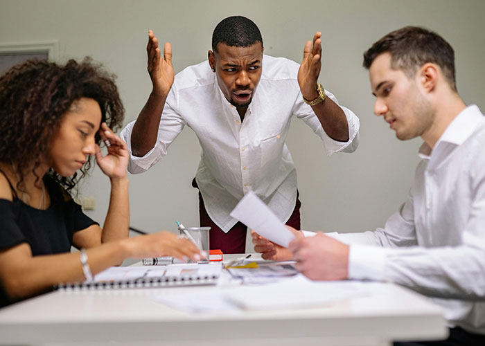 Boss Decided To Fire Good Employee Because They Refused To Come In On The Weekend Boss Decided To Fire Good Employee Because They Refused To Come In On The Weekend