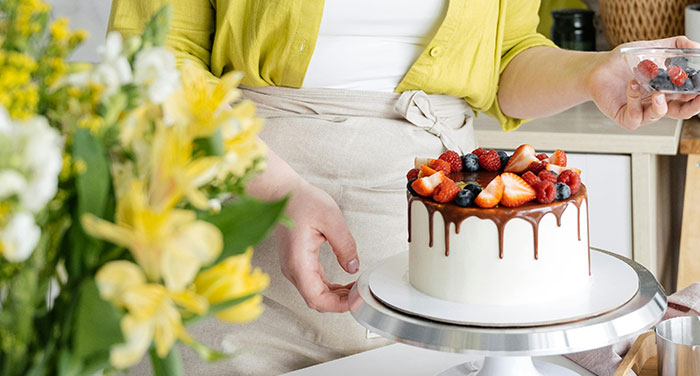 Woman Treats Her Colleagues With Home-Baked Goods, Two Of Them Threaten To Report Her To HR