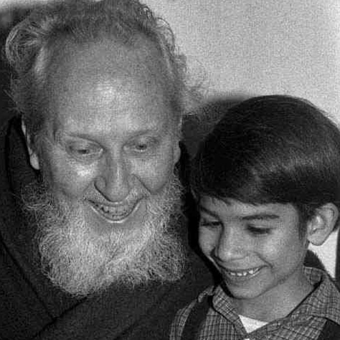 Woman Who Escaped From “Children Of God” Cult Tells Her Story Of Abuse And Brainwashing Woman Who Escaped From “Children Of God” Cult Tells Her Story Of Abuse And Brainwashing