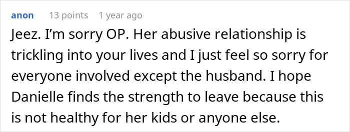 Husband Suspects Wife Of Cheating With A Gay Friend, Sets Up Cameras To Prove It Husband Suspects Wife Of Cheating With A Gay Friend, Sets Up Cameras To Prove It