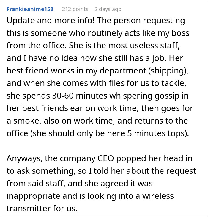 Employee Tired Of Bossy Coworker Demanding He Come To Work On Day Off, Escalates The Issue To CEO Employee Tired Of Bossy Coworker Demanding He Come To Work On Day Off, Escalates The Issue To CEO