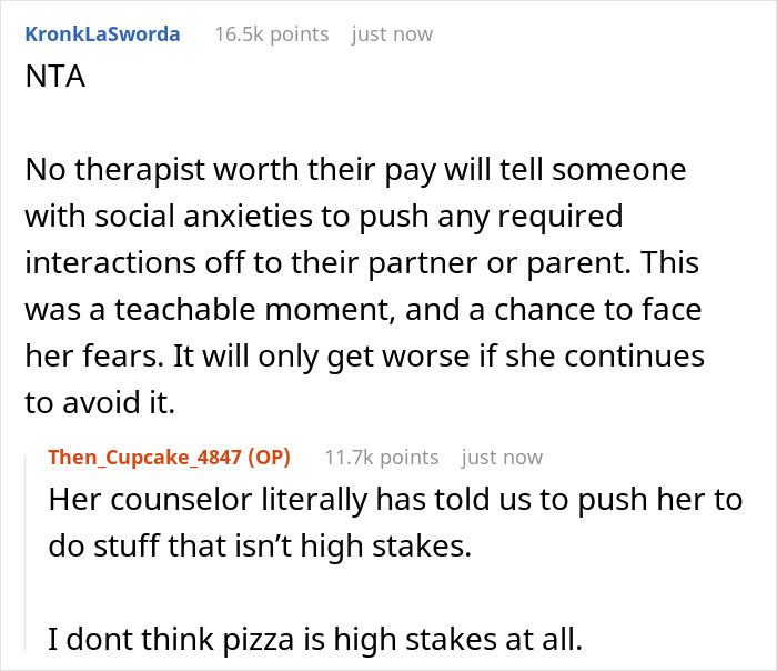 Family Drama Ensues Over Dad Refusing To Order Pizza For Socially Anxious Daughter Staying At Home