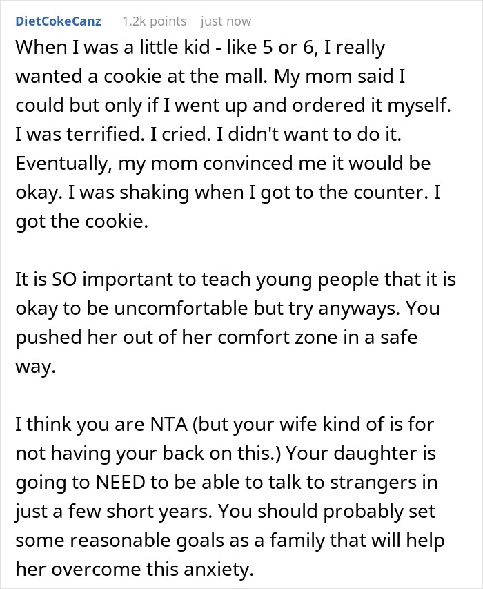 Family Drama Ensues Over Dad Refusing To Order Pizza For Socially Anxious Daughter Staying At Home Family Drama Ensues Over Dad Refusing To Order Pizza For Socially Anxious Daughter Staying At Home