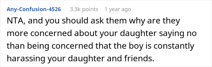 Pupil Keeps Harassing Female Classmates, Teacher Pays No Heed, Mom Shuts It Down With Other Parents Pupil Keeps Harassing Female Classmates, Teacher Pays No Heed, Mom Shuts It Down With Other Parents