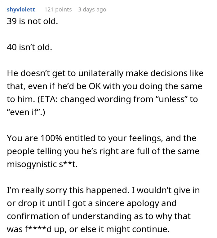"I Feel Disrespected But Everyone Agrees With Him": Husband Throws Out Wife's Clothes "I Feel Disrespected But Everyone Agrees With Him": Husband Throws Out Wife's Clothes