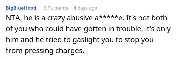 “I Called The Police”: Guy Can’t Stand GF’s Smell, Locks Her In The Bathroom For 3 Hours “I Called The Police”: Guy Can’t Stand GF’s Smell, Locks Her In The Bathroom For 3 Hours