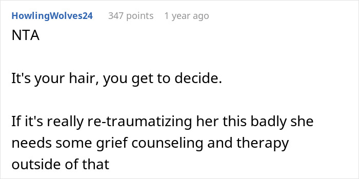 Woman Is Stunned When A Friend Asks Her To Cut Off Her Hair, Claiming It Reminds Her Of Her Trauma Woman Is Stunned When A Friend Asks Her To Cut Off Her Hair, Claiming It Reminds Her Of Her Trauma