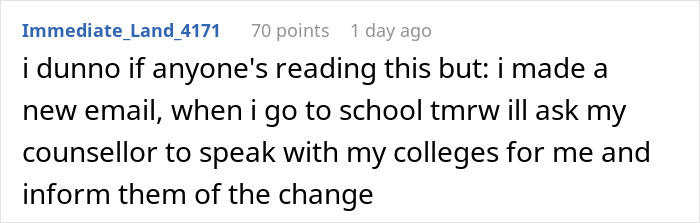 “I Yelled More Than I Ever Had”: Mom Hides News Of Dream College Acceptance Letter From 17 Y.O. “I Yelled More Than I Ever Had”: Mom Hides News Of Dream College Acceptance Letter From 17 Y.O.