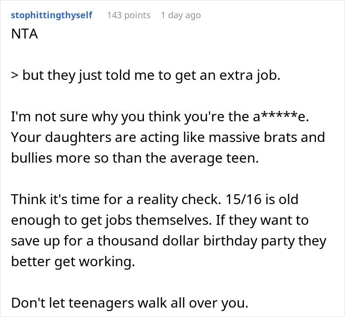 Triplets Want Individual "Sweet 16s", Tell Mom To Get An Extra Job If She Can't Afford It