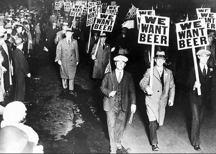 Queremos cerveza, 1932