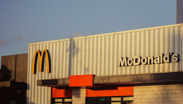McDonald’s Employee Disgusted By Moldy Mess In Kitchen: “I Can Smell That”