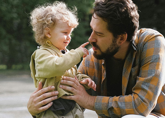 Dad Done With Society’s Stigma After Woman Threatens To Call The Cops On Him Dad Done With Society’s Stigma After Woman Threatens To Call The Cops On Him