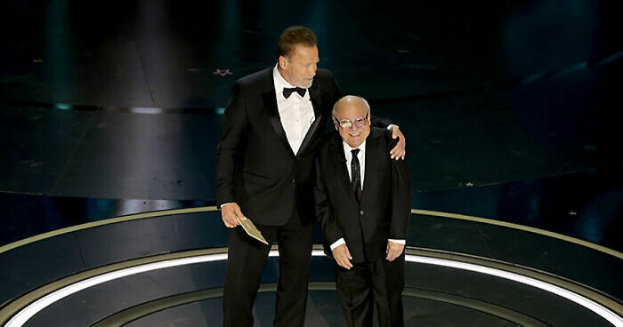 Arnold Schwarzenegger And Danny DeVito’s Batman Banter Touted As Funniest Moment In Oscars History