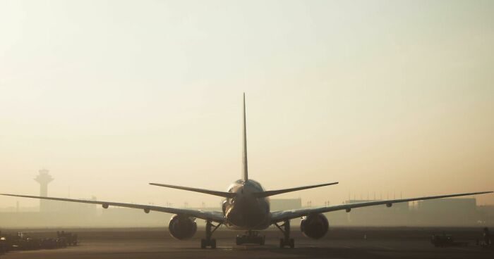 FAA Finds Workers Using Hotel Card And Dish Soap To Fit Boeing Aircraft’s Door