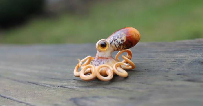 I Made 15 Baby-Glass Octopus Figurines In Different Colors