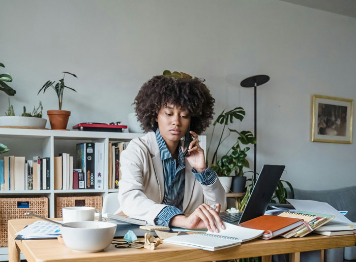 Company Seeks Employee Out, Terminates Them In 30 Days But Asks For Laptop Password After 6 Months Company Seeks Employee Out, Terminates Them In 30 Days But Asks For Laptop Password After 6 Months