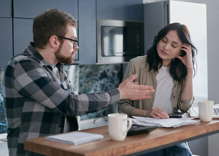 Wife Insists On Becoming A Housewife, Is Shocked Husband Wants Divorce Wife Insists On Becoming A Housewife, Is Shocked Husband Wants Divorce