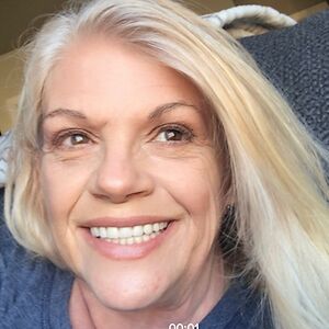 denisevanburen_1 avatar