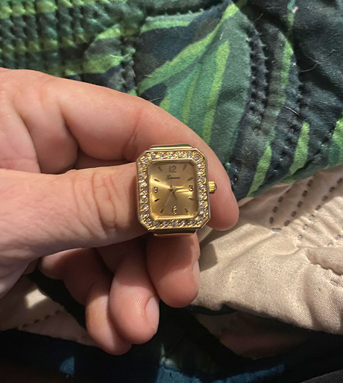 My Friend’s Ring Watch She Inherited From Her Grandma