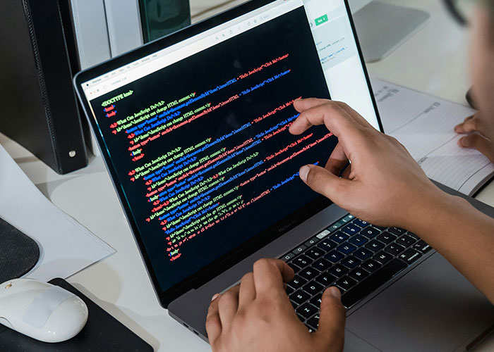 Manager Threatens To Call The Cops On IT Guy After Replacing Him With Her Nephew Backfires Manager Threatens To Call The Cops On IT Guy After Replacing Him With Her Nephew Backfires