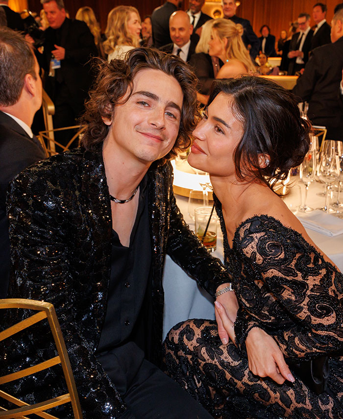 Kylie Jenner Refuses To Talk About Her “Clean Girl” Look Being Influenced By Timothée Chalamet