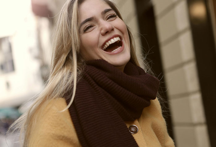 Woman Is Uncomfortable With 18 Y.O. Guest "Making Passes" At Her Husband Woman Is Uncomfortable With 18 Y.O. Guest "Making Passes" At Her Husband