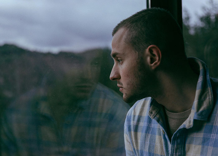 Man Asks If He’d Be A Jerk To Ask Parents To Remove Their Child’s Memorial From His Property Man Asks If He’d Be A Jerk To Ask Parents To Remove Their Child’s Memorial From His Property