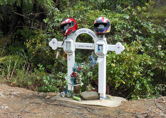 Man Asks If He’d Be A Jerk To Ask Parents To Remove Their Child’s Memorial From His Property Man Asks If He’d Be A Jerk To Ask Parents To Remove Their Child’s Memorial From His Property