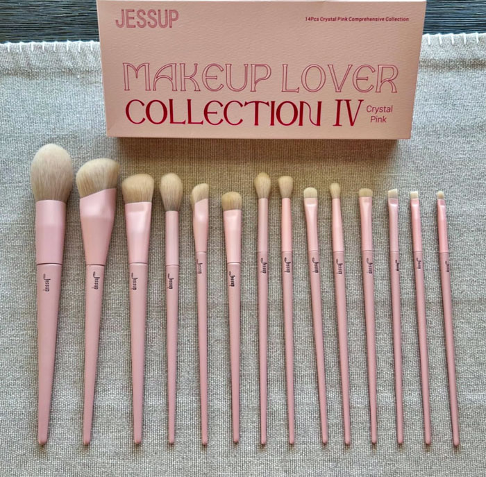 Level Up Your Look With Jessup's 14pcs Pink Makeup Brushes Set - Because Blending Is Our Cardio!
