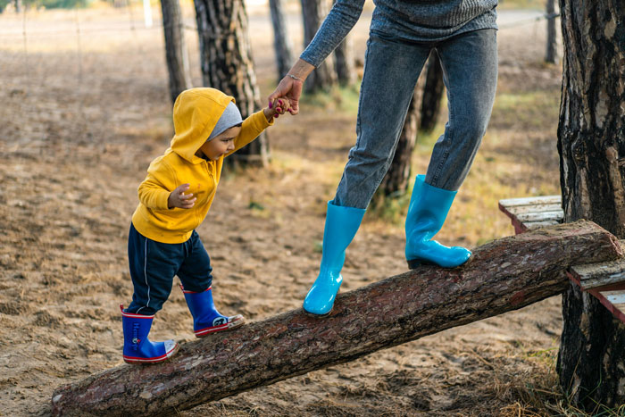 Mom Asks Favor From Firstborn After Abandoning Her For Her New Family, Gets A Cold Hard No