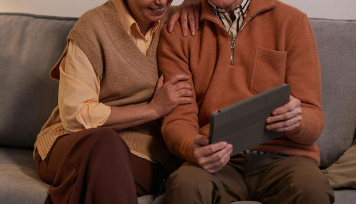 “Both Got Their Noses Pierced”: Woman Gives Ultimatum To Parents Who Violated Her Trust “Both Got Their Noses Pierced”: Woman Gives Ultimatum To Parents Who Violated Her Trust