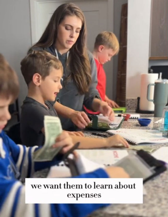 Internet ‘Freaks Out’ After Mom Shares How She Teaches Her Kids Financial Literacy Internet ‘Freaks Out’ After Mom Shares How She Teaches Her Kids Financial Literacy