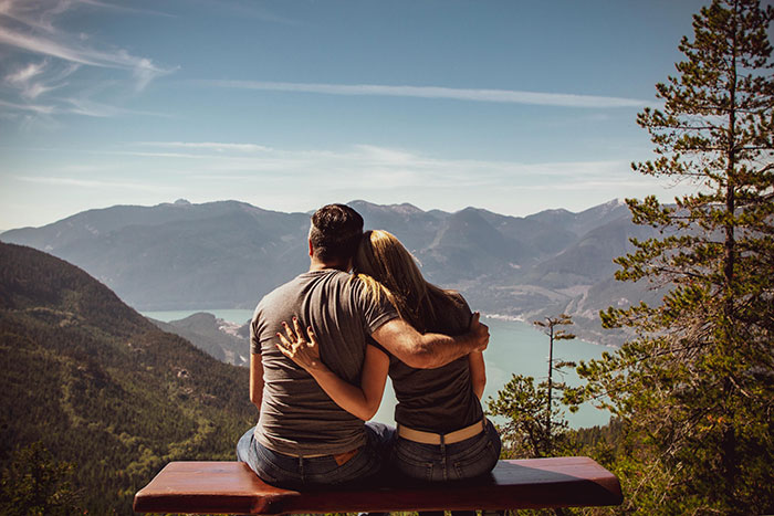 “Still Depressed”: 30 People Share What It’s Like To Have Dated Or Married Millionaires