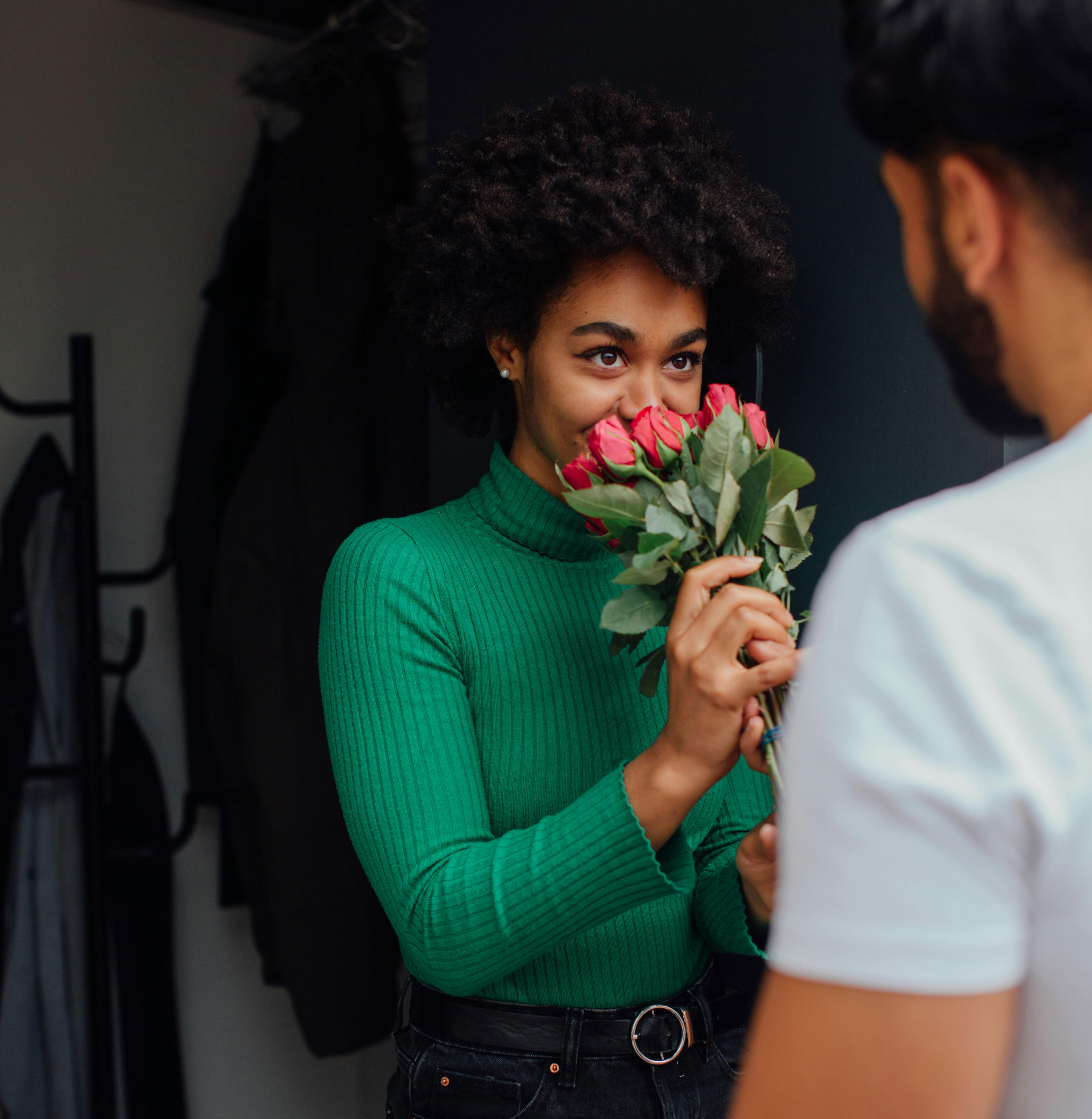 Guy Laughs At 30 Y.O. Woman’s Unrealistic Expectation Of Rejected Guys Winning Her Heart Over Slowly Guy Laughs At 30 Y.O. Woman’s Unrealistic Expectation Of Rejected Guys Winning Her Heart Over Slowly