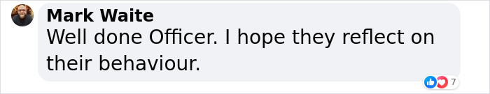 “He’s Got A Long Day”: Police Officer Berates American Tourists Who Can’t Stop Ridiculing King’s Guard “He’s Got A Long Day”: Police Officer Berates American Tourists Who Can’t Stop Ridiculing King’s Guard