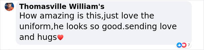 Hired With No Experience: Street Dog Persistently Visited Police Station Until He Got Adopted Hired With No Experience: Street Dog Persistently Visited Police Station Until He Got Adopted