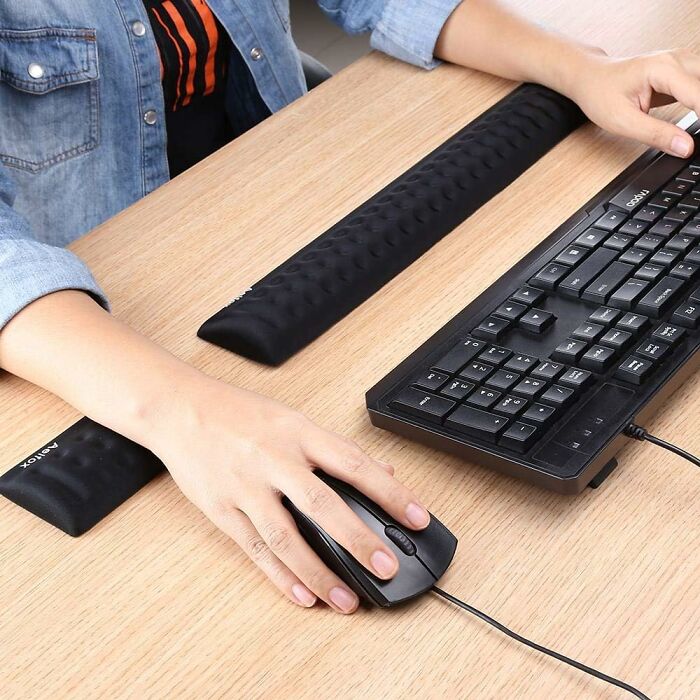  Enhance Your Typing Comfort With A Memory Foam Keyboard Wrist Rest