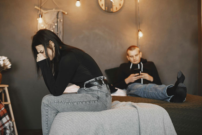 Guy Makes An Awkward Joke About Not Wanting To Marry His Longtime Girlfriend, Ends Up Losing Her Guy Makes An Awkward Joke About Not Wanting To Marry His Longtime Girlfriend, Ends Up Losing Her