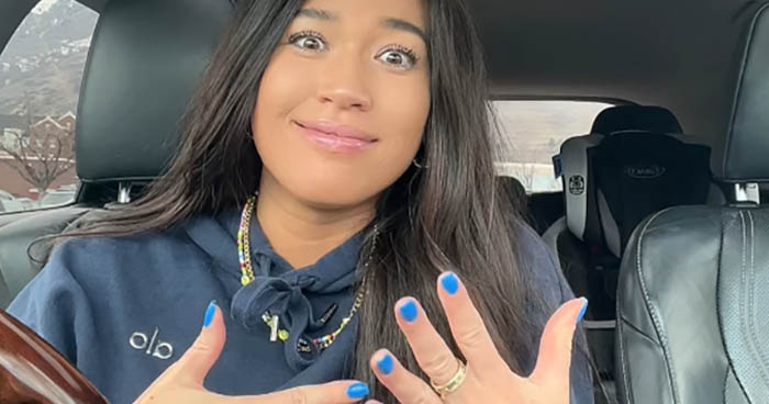 TikToker Asks Women If They Would Rather Make $200K A Year Or Be A SAHM, Starts A Huge Debate Online