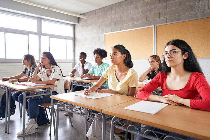 “The Ugly Truth”: Teacher At Breaking Point As Students Can’t Handle Simple Tasks “The Ugly Truth”: Teacher At Breaking Point As Students Can’t Handle Simple Tasks