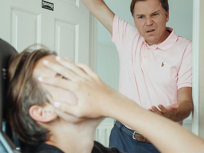 Parents Expect Son To Share His Huge Inheritance With Half-Siblings, Can't Believe He Won't Parents Expect Son To Share His Huge Inheritance With Half-Siblings, Can't Believe He Won't